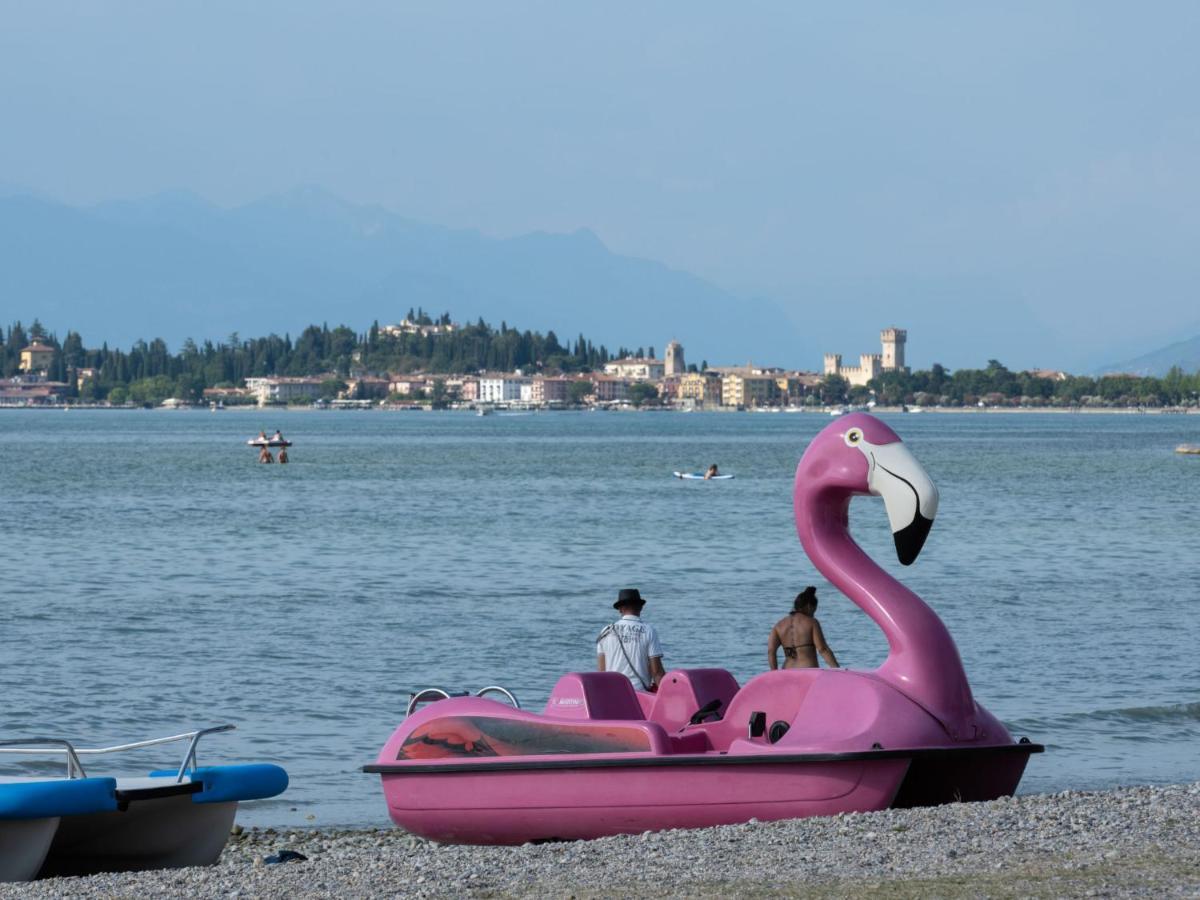 Holiday Home Garda Blue By Interhome Rivoltella del Garda Eksteriør bilde