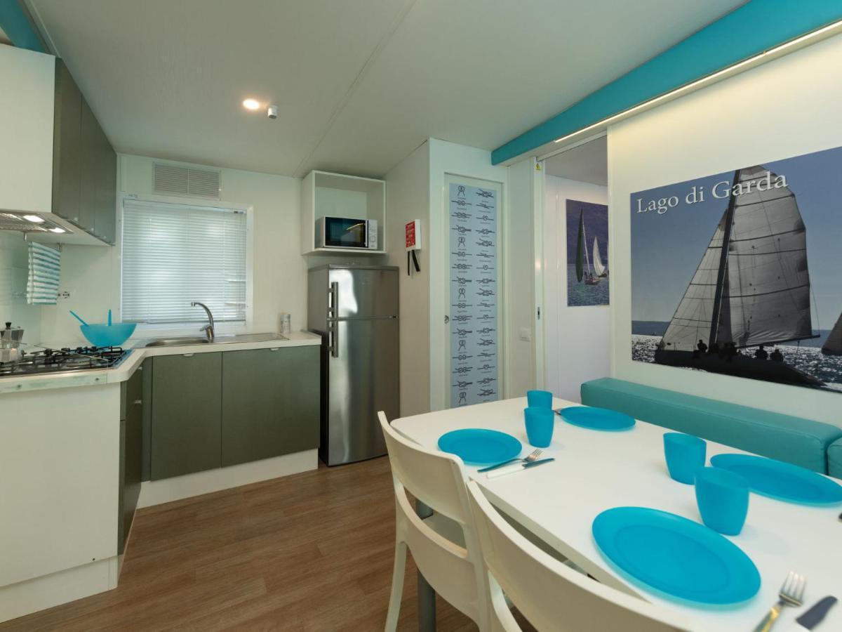 Holiday Home Garda Blue By Interhome Rivoltella del Garda Eksteriør bilde