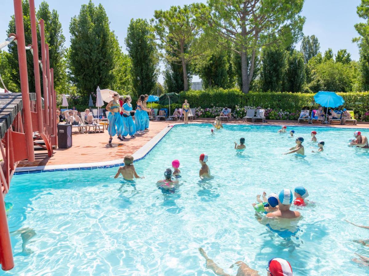 Holiday Home Garda Blue By Interhome Rivoltella del Garda Eksteriør bilde
